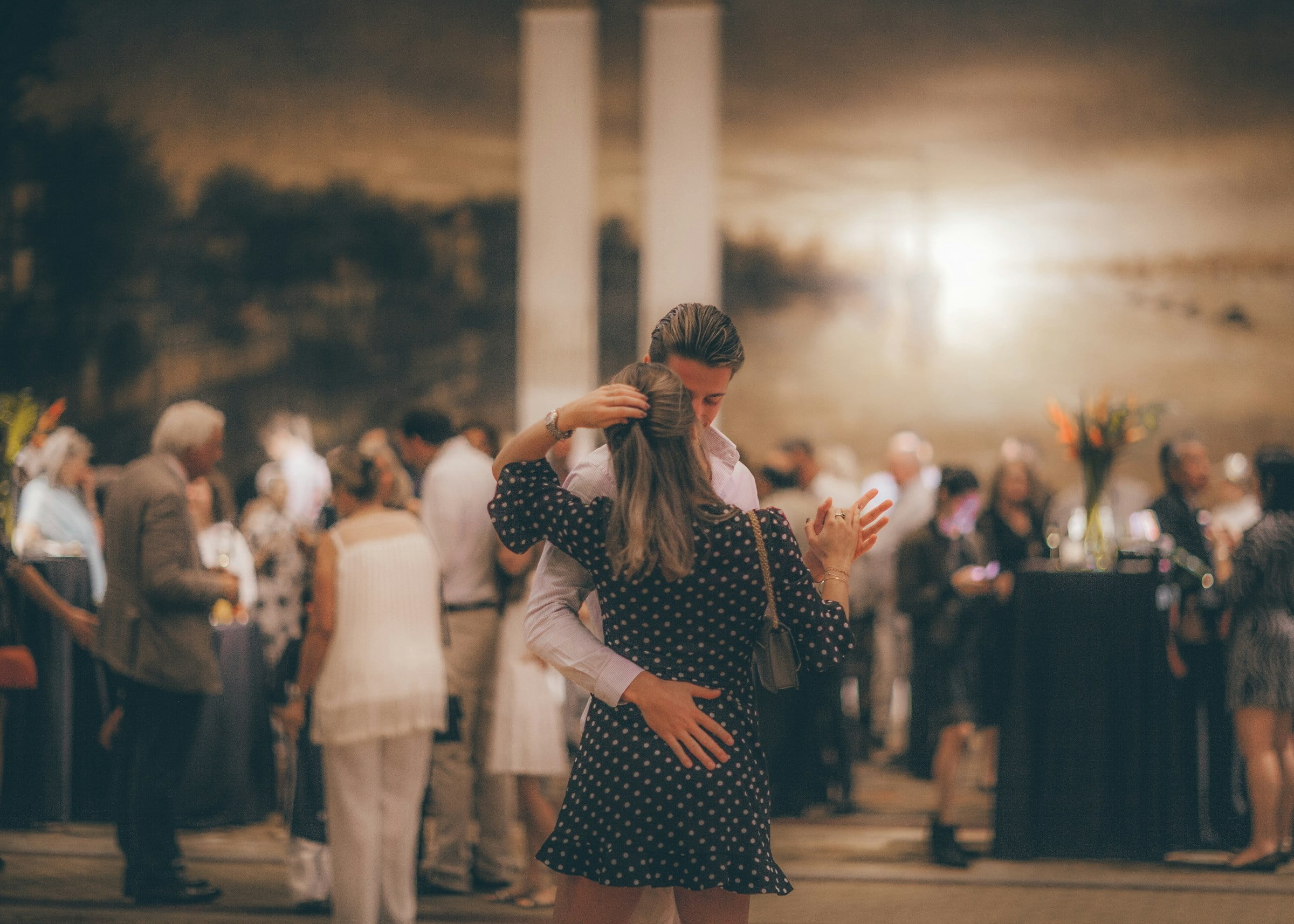 Dancing couple | Source: Unsplash