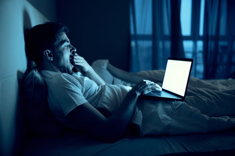 6 Dangerous Bedtime Habits That You Should Always Avoid