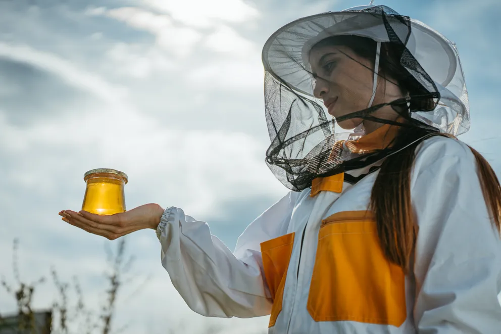 I Was Upset That My Grandfather Only Left Me an Old Apiary until I Looked into the Beehives — Story of the Day