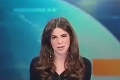 (VIDEO) News Anchor Gives Viewers An Eyeful On Live Tv After Forgetting She’s Sitting At A Glass Desk